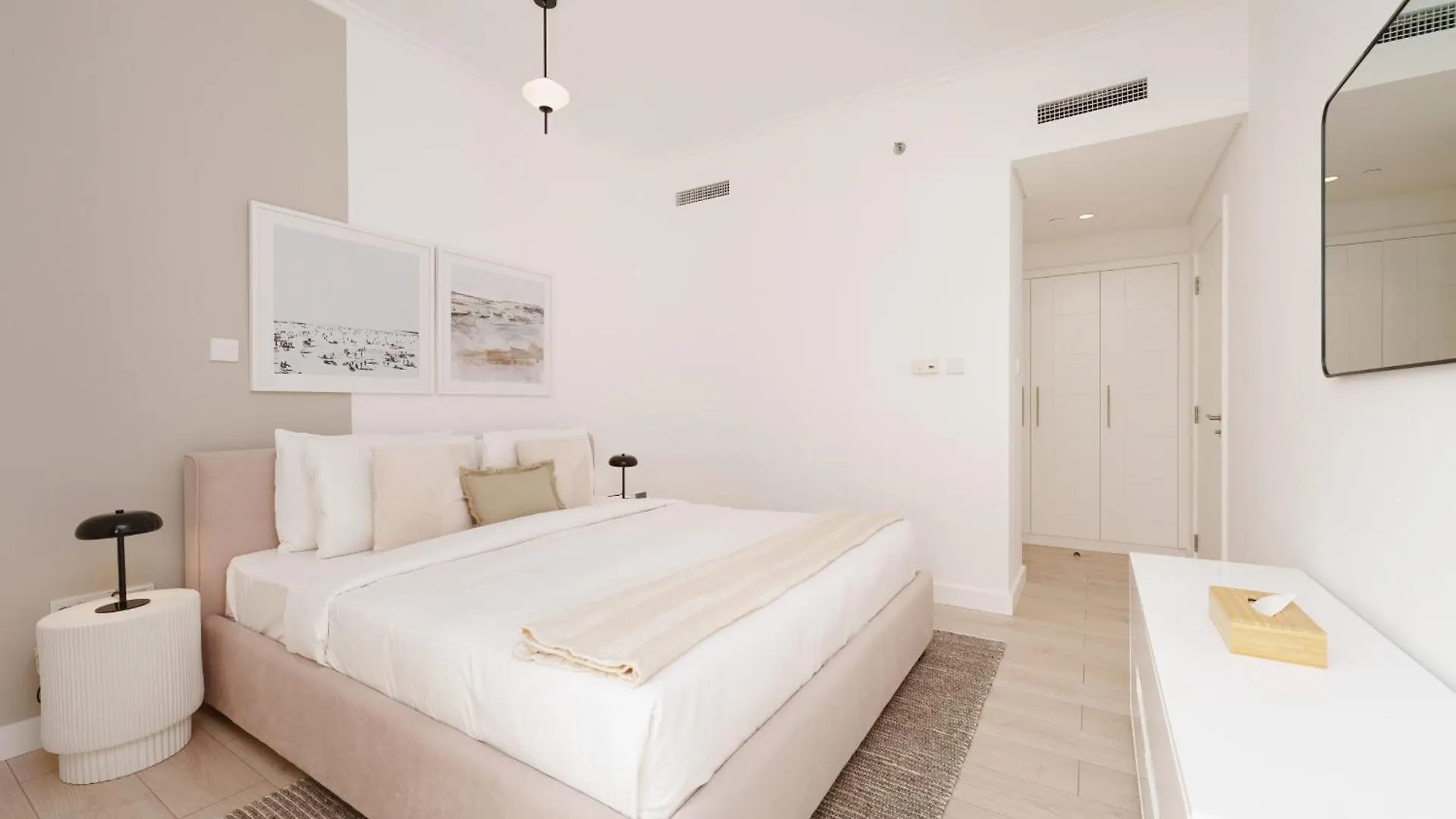 Daire Burj Views East, Downtown Dubai - Mint Stay Birleşik Arap Emirlikleri